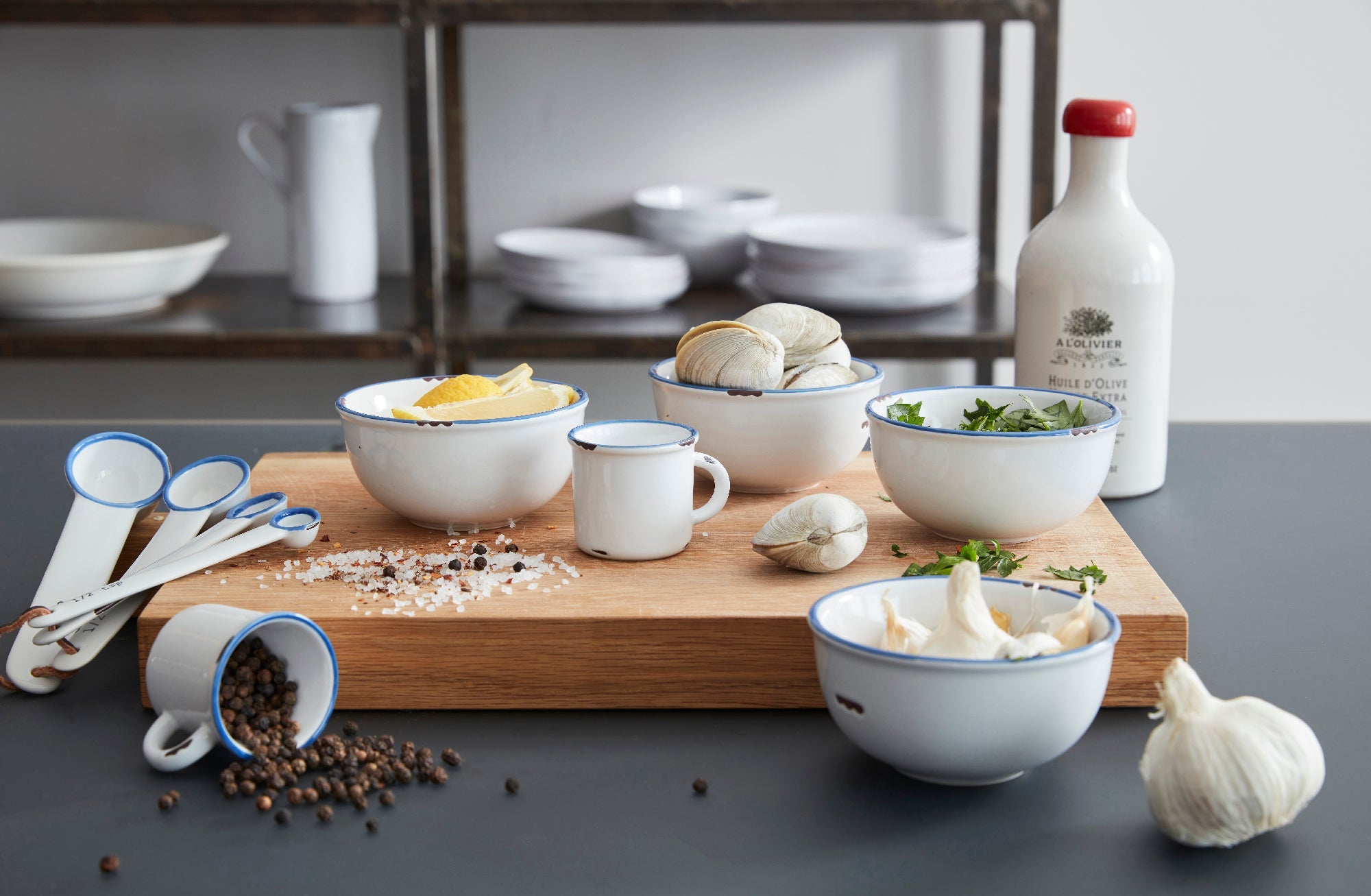 Tinware 7-Piece Prep Set- White w/ Blue Rim