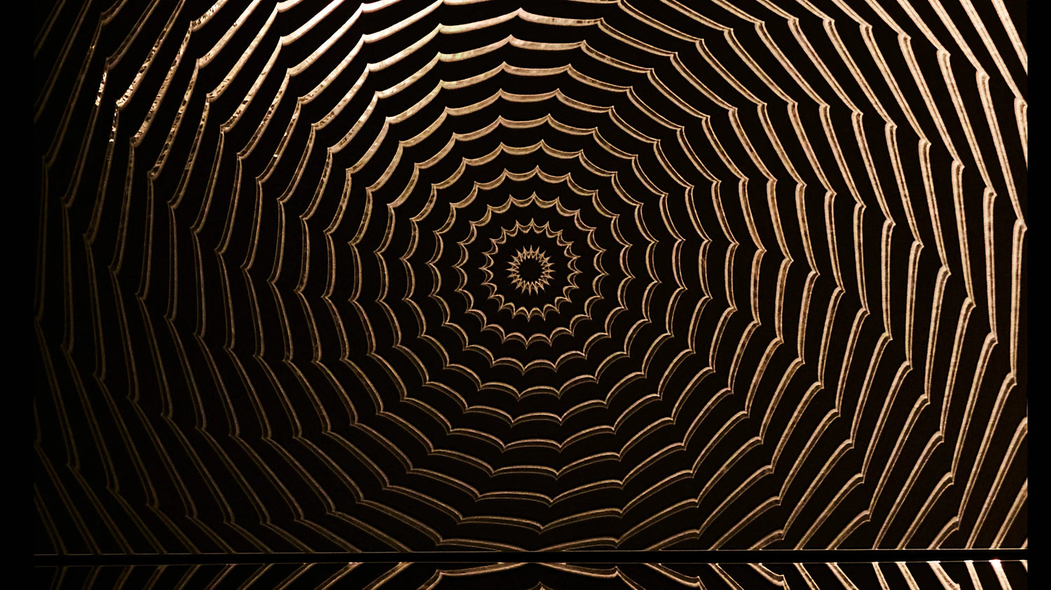 Mesmerize Wallpaper | Style: 30/02 GOLD