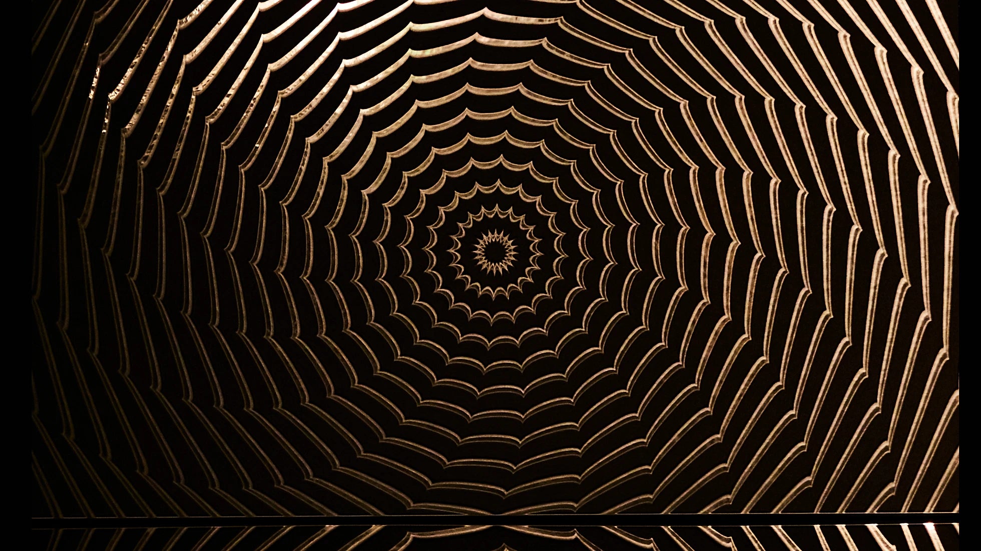 Mesmerize Wallpaper | Style: 30/02 GOLD