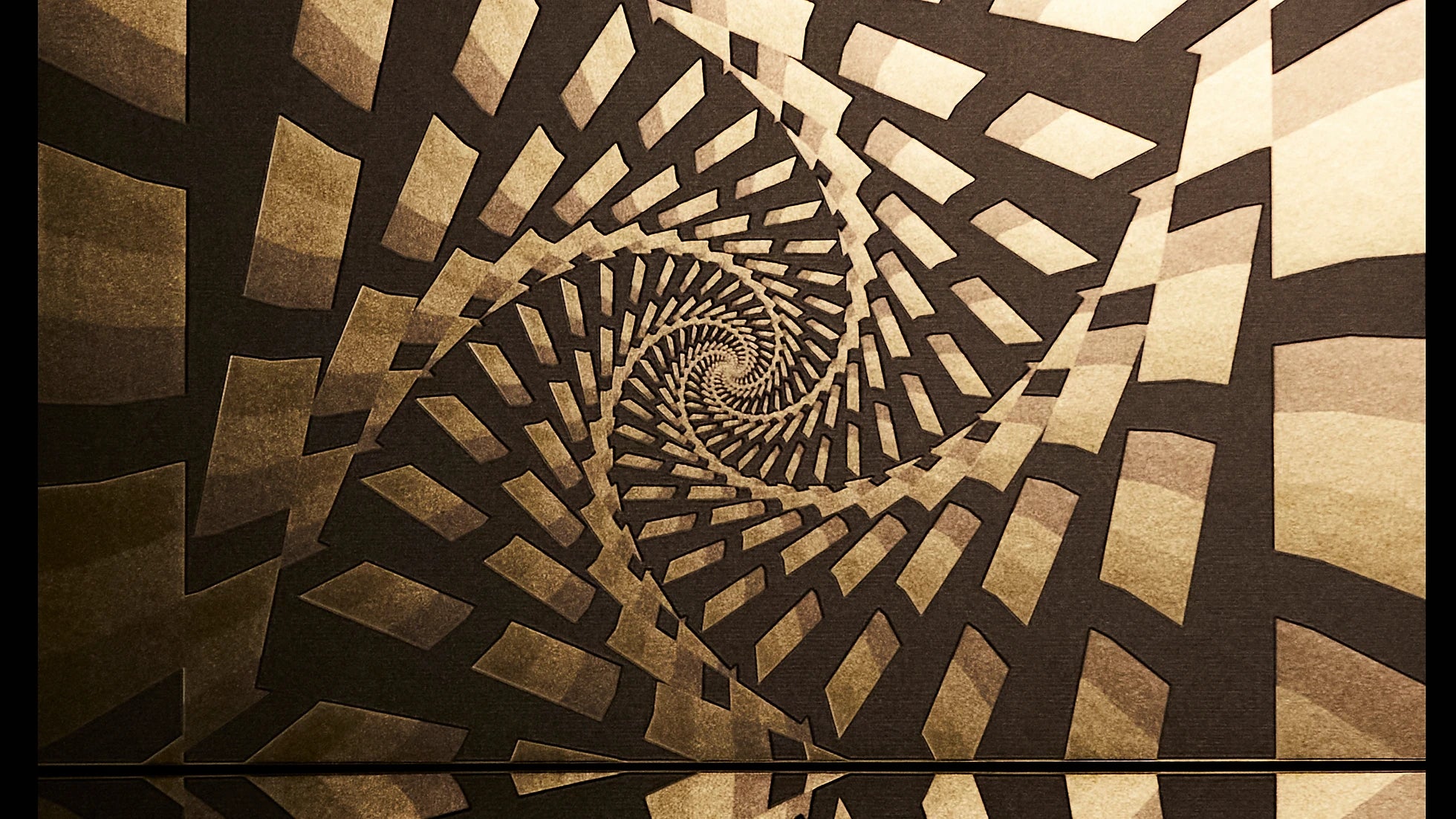 Mesmerize Wallpaper | Style: 21/01 GOLD