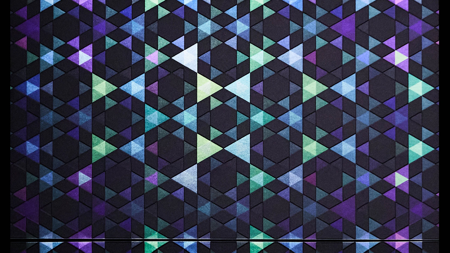 Mesmerize Wallpaper | Style: 34/01