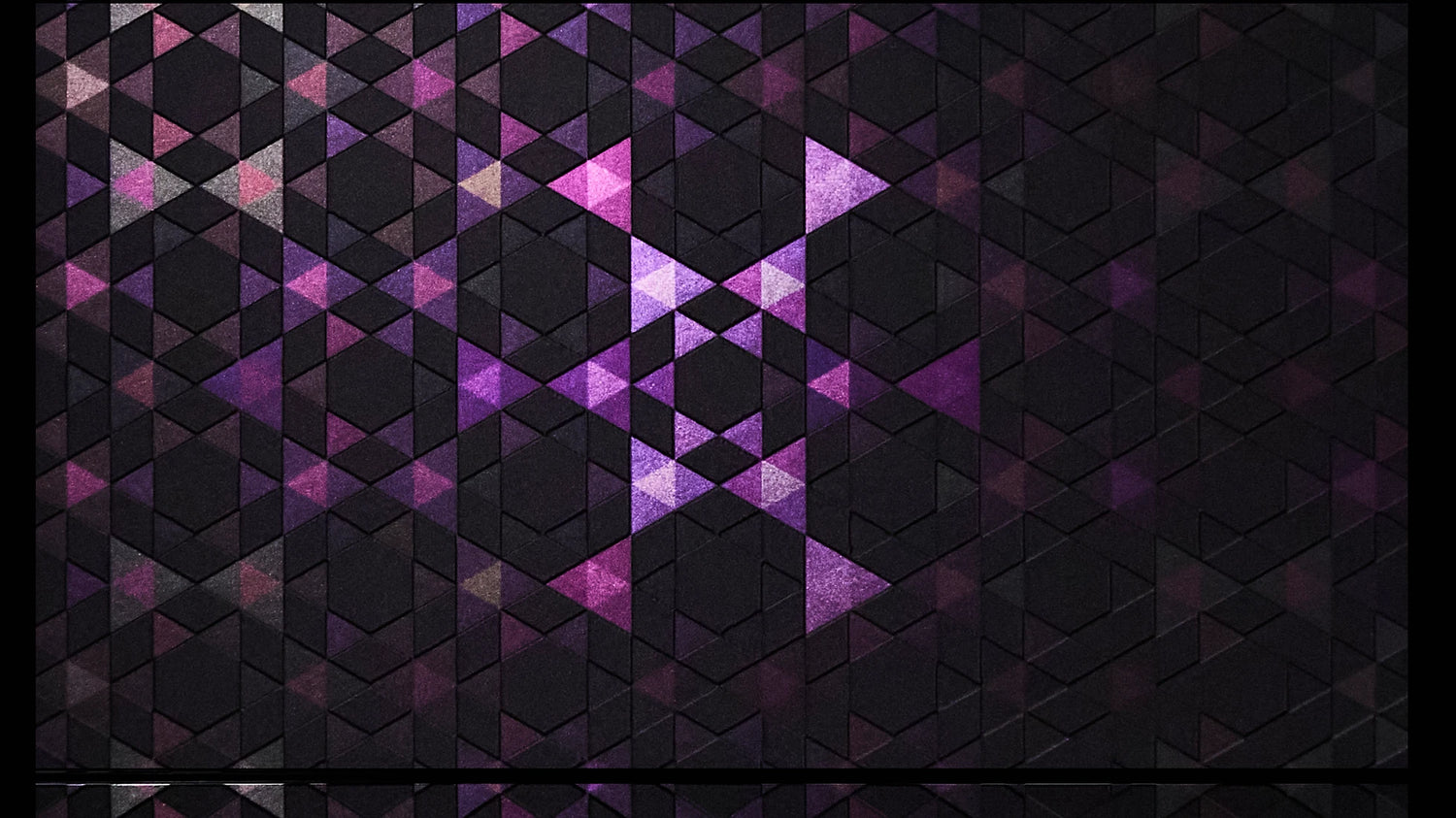 Mesmerize Wallpaper | Style: 34/03