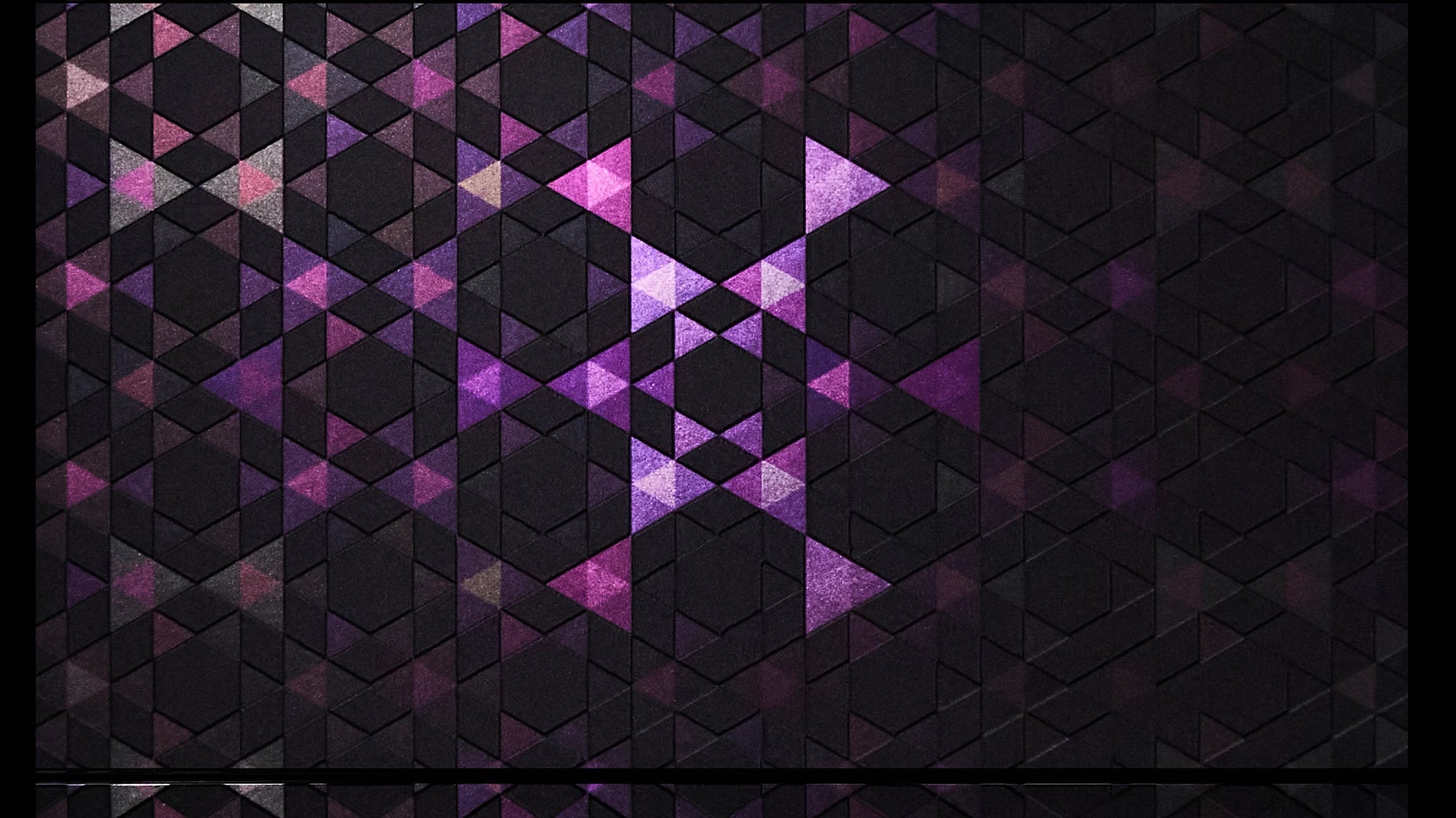 Mesmerize Wallpaper | Style: 34/03