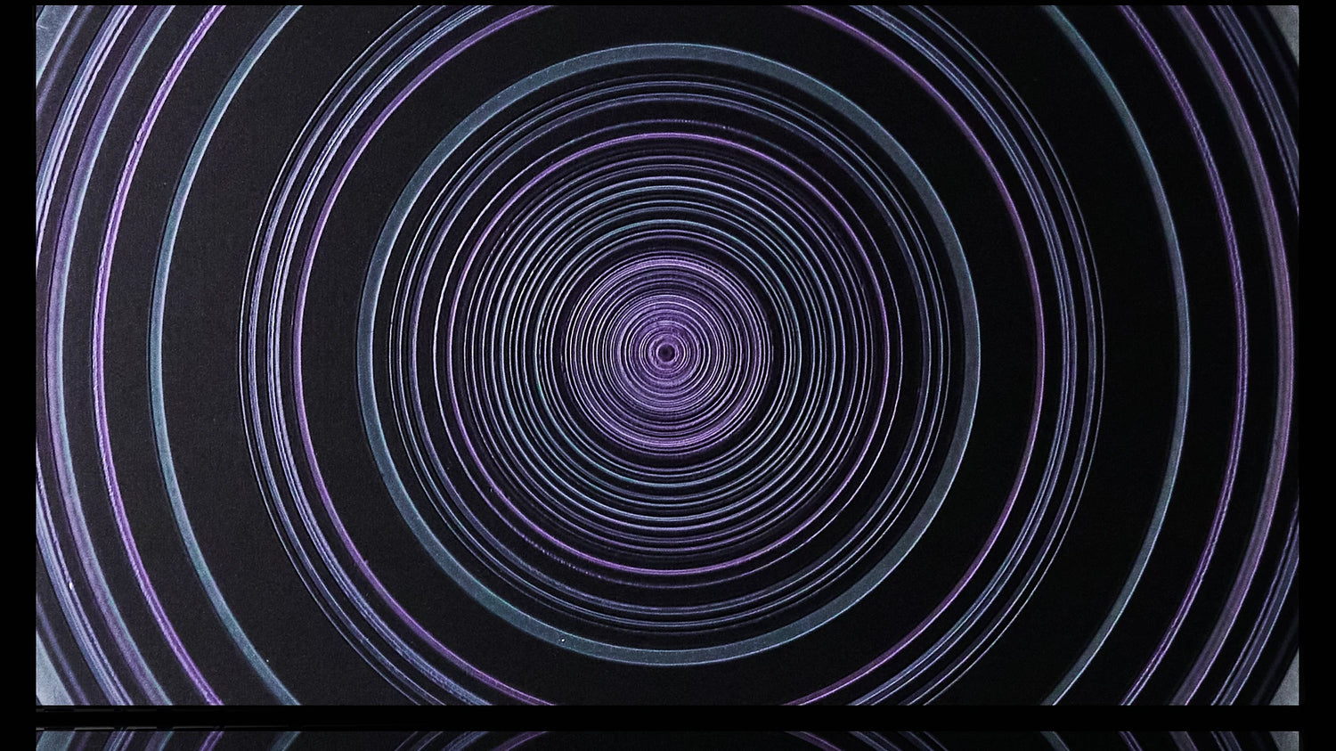 Mesmerize Wallpaper | Style: 72/01