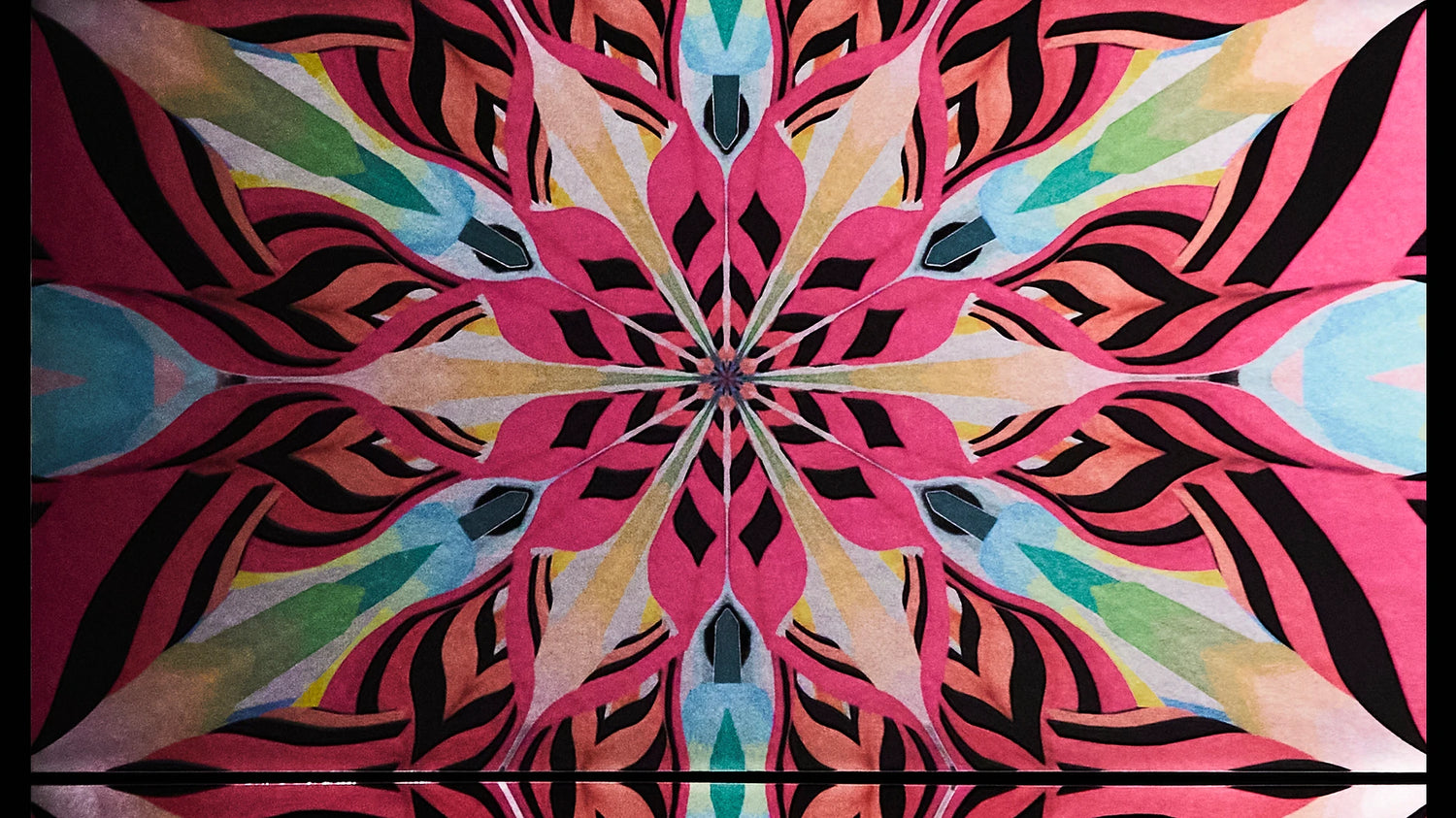 Mesmerize Wallpaper | Style: 08/03