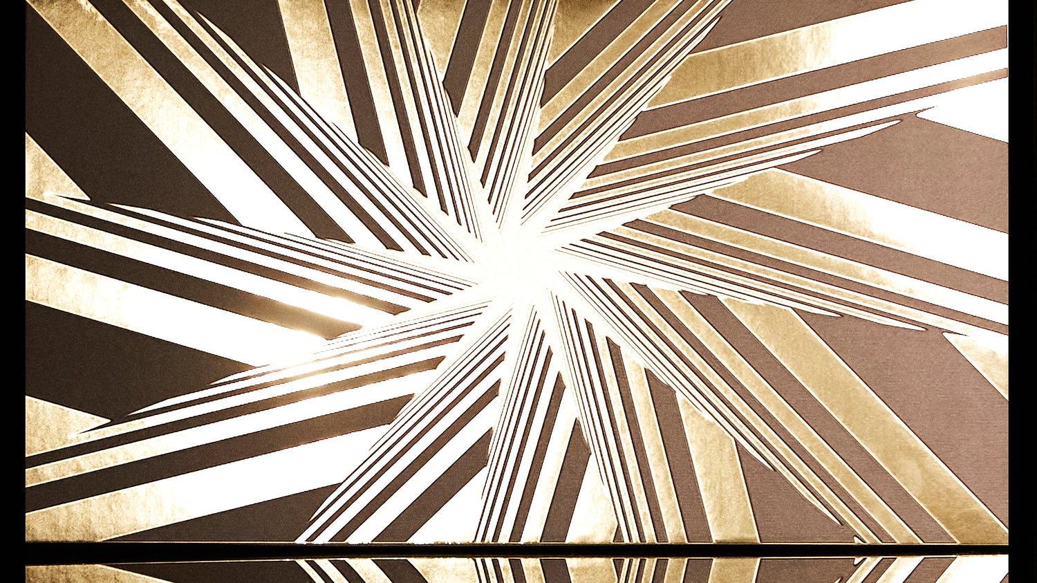 Mesmerize Wallpaper | Style: 19/01 GOLD
