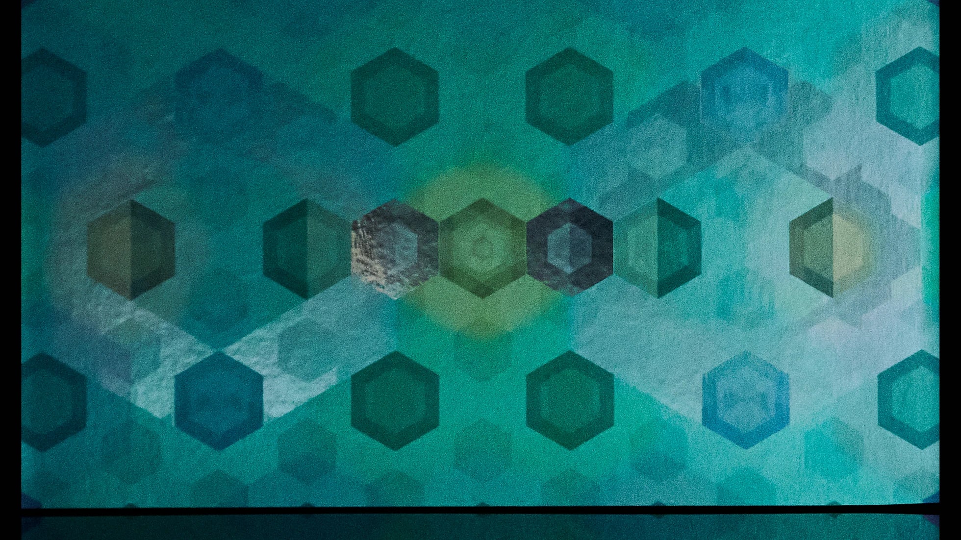 Mesmerize Wallpaper | Style: 05/04