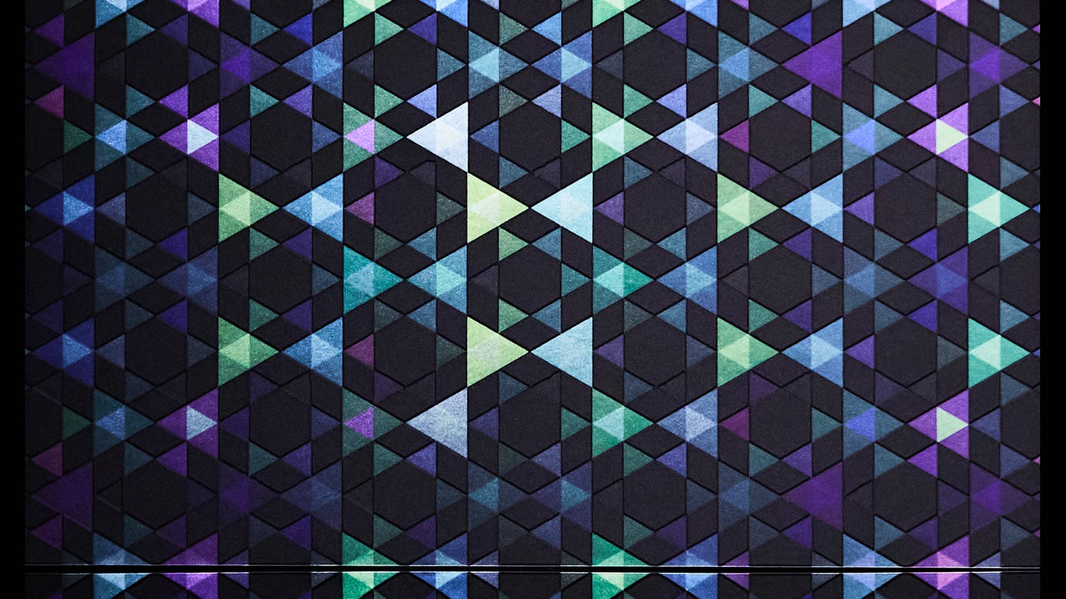 Mesmerize Wallpaper | Style: 34/01