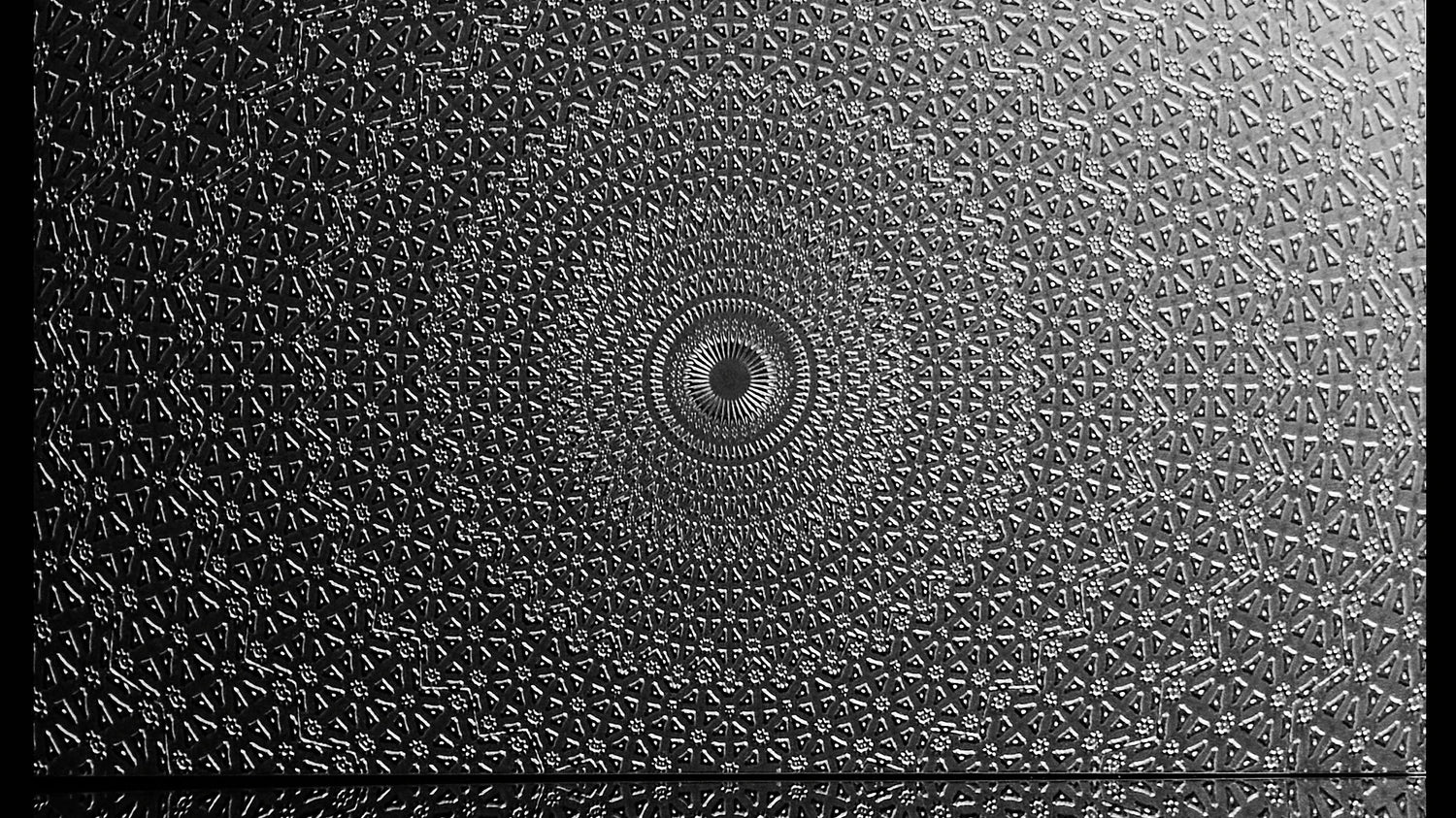 Mesmerize Wallpaper | Style: 23/01 SILVER