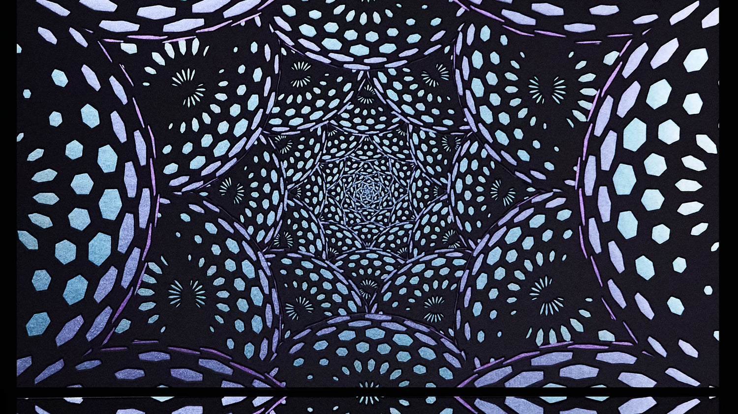 Mesmerize Wallpaper | Style: 36/01