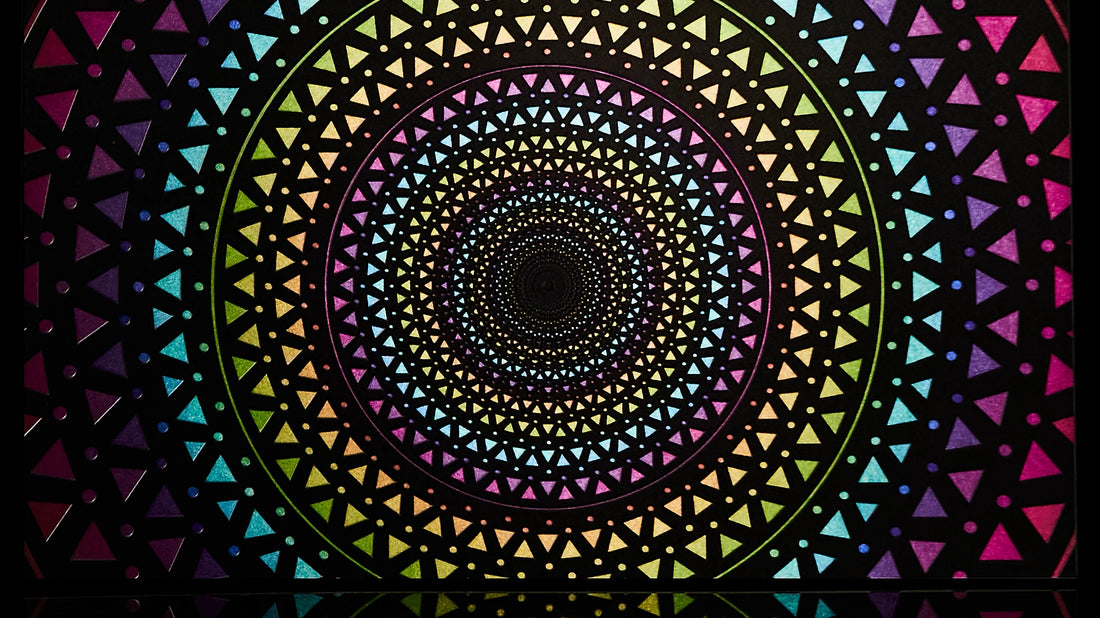 Mesmerize Wallpaper | Style: 10/01