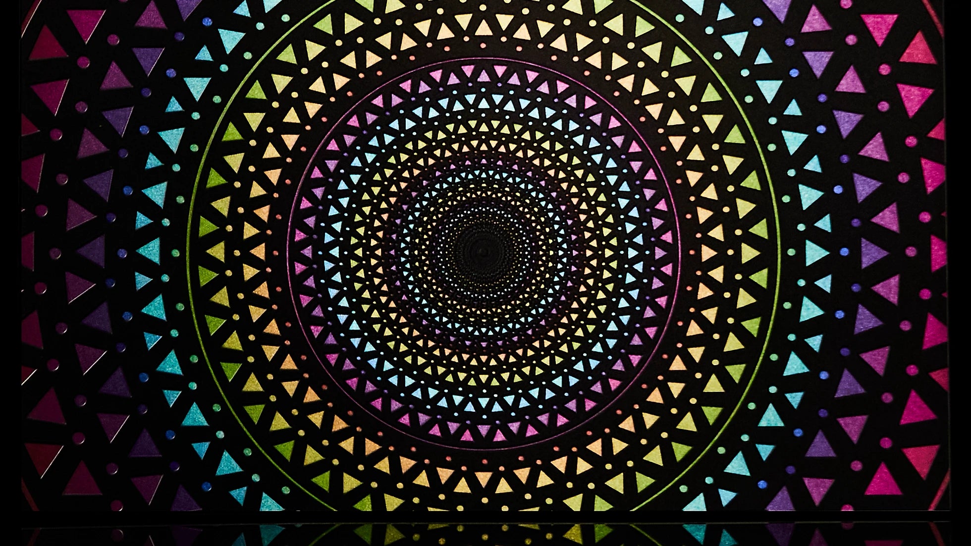 Mesmerize Wallpaper | Style: 10/01