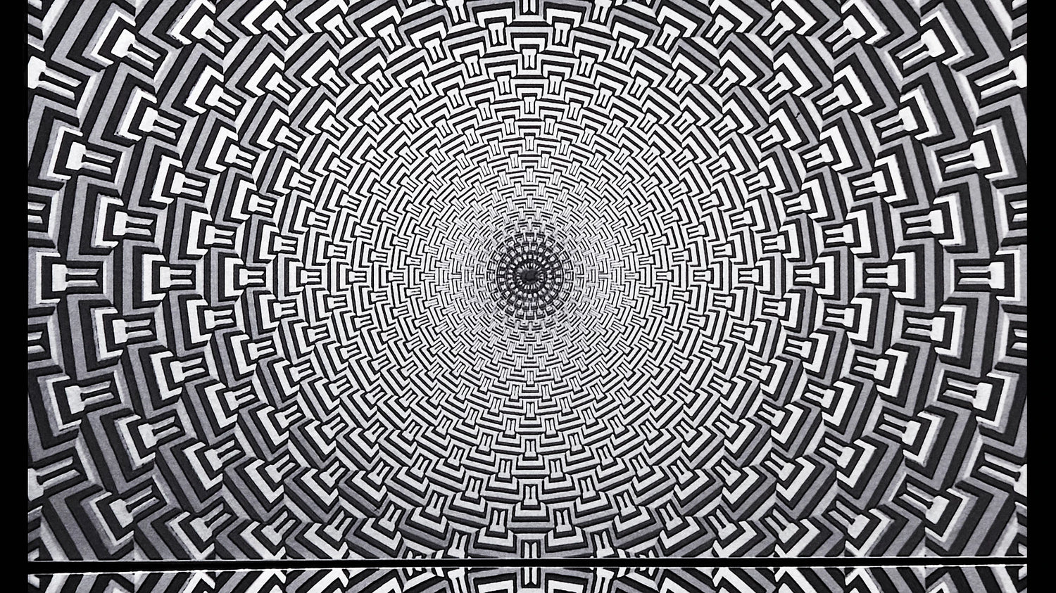 Mesmerize Wallpaper | Style: 24/02 GOLD