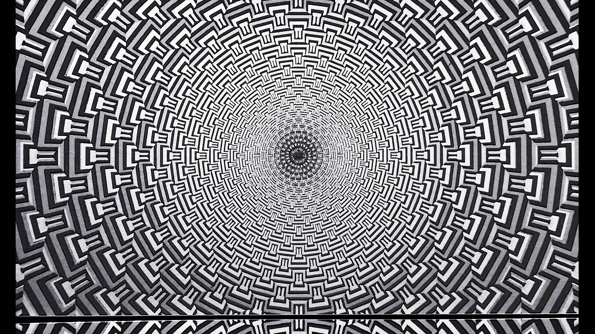 Mesmerize Wallpaper | Style: 24/02 GOLD