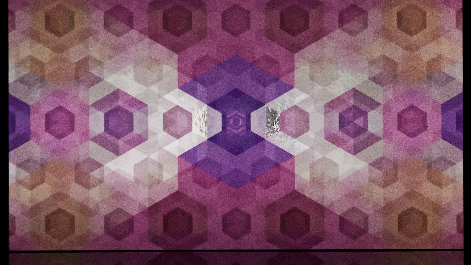 Mesmerize Wallpaper | Style: 05/01