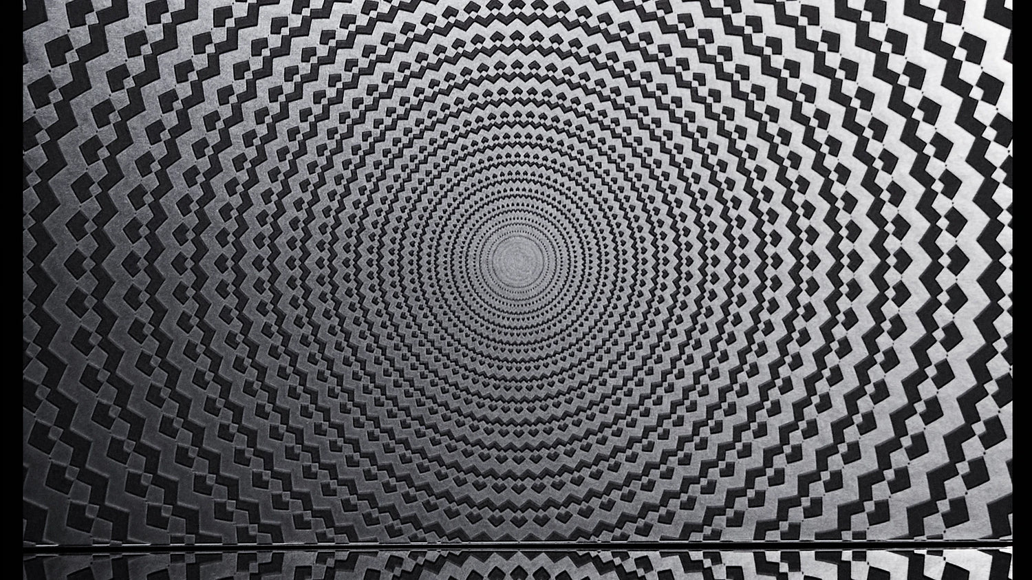 Mesmerize Wallpaper | Style: 24/02 SILVER