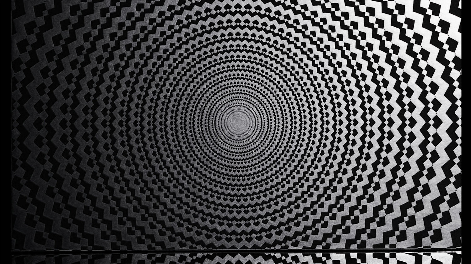 Mesmerize Wallpaper | Style: 24/02 SILVER