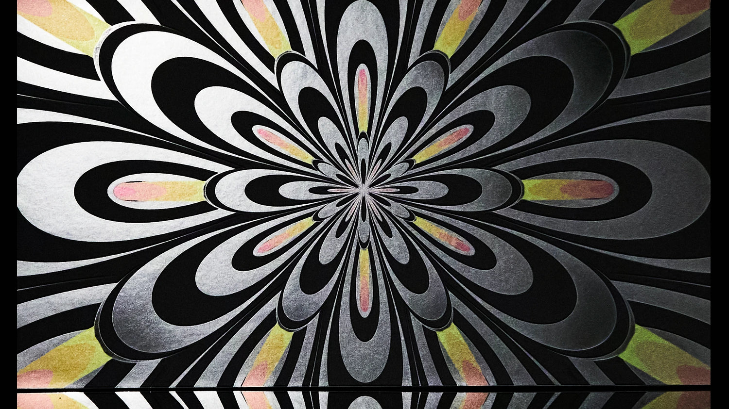 Mesmerize Wallpaper | Style: 07/01