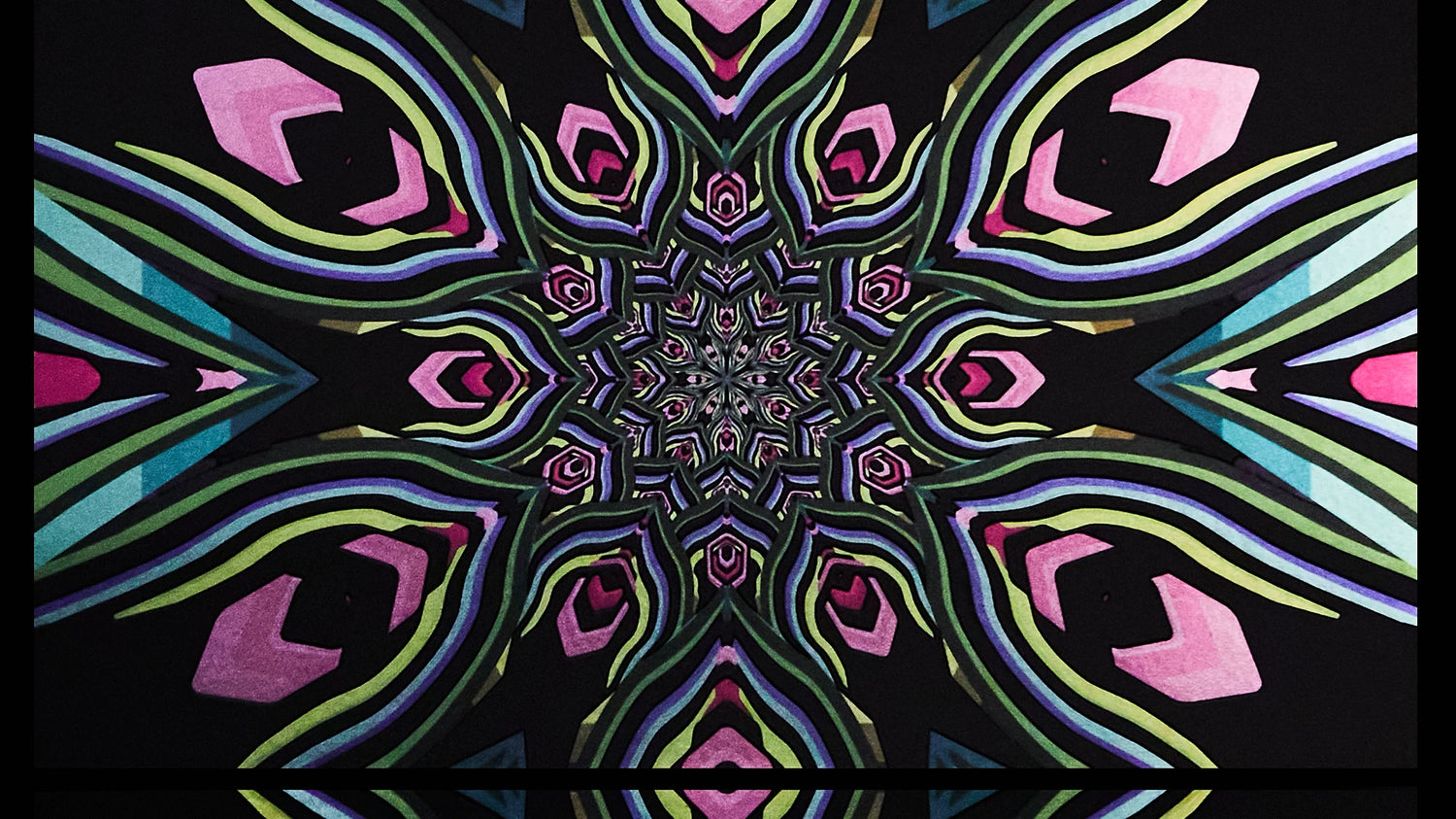 Mesmerize Wallpaper | Style: 39/04