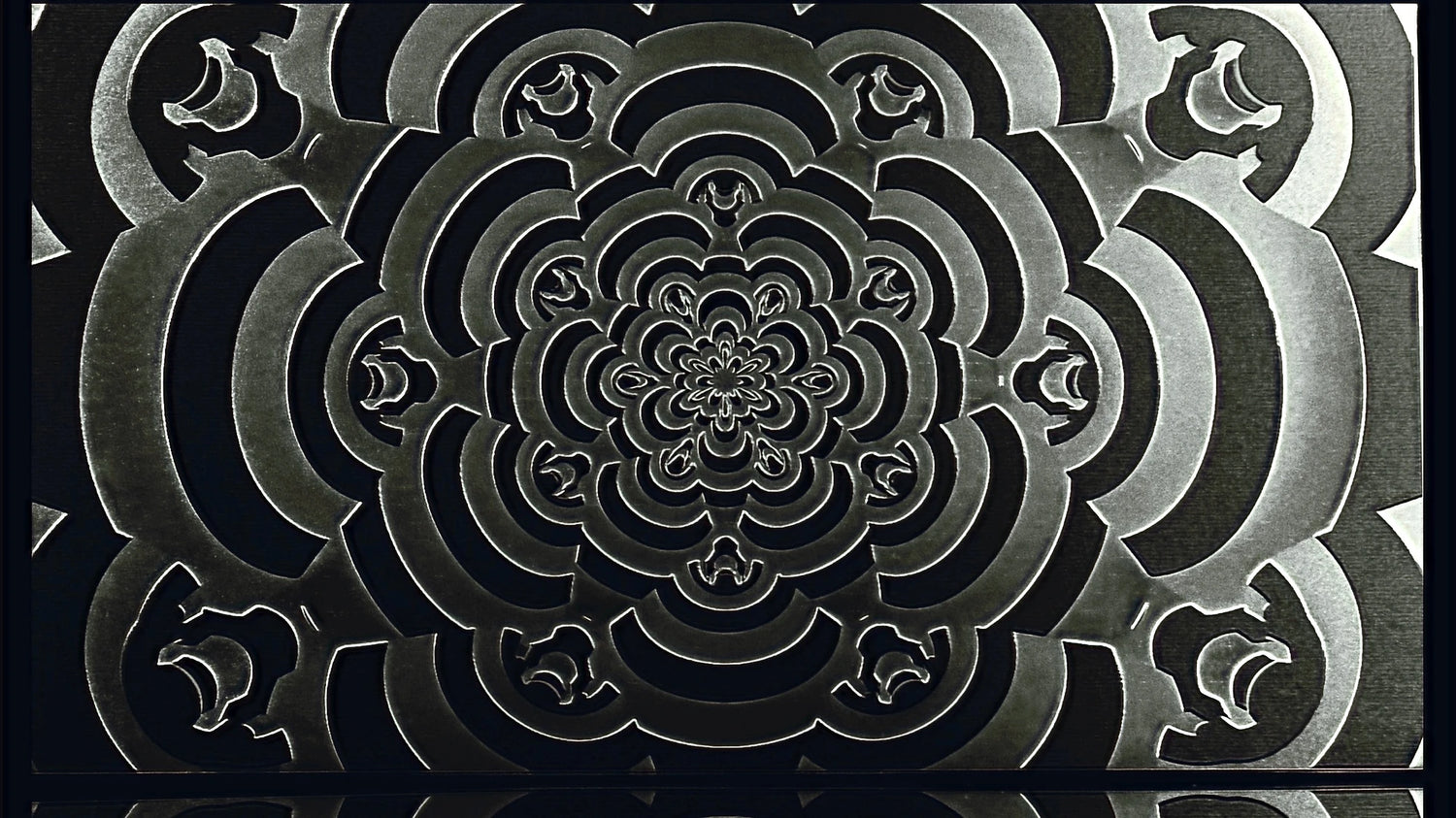 Mesmerize Wallpaper | Style: 09/01 SILVER