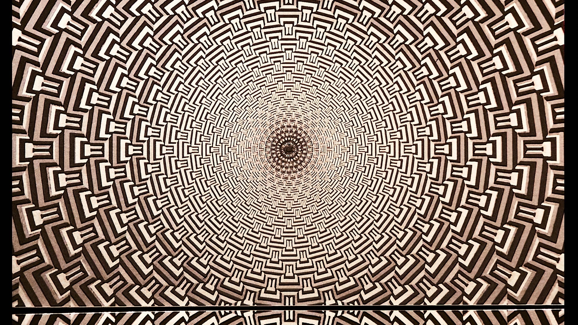 Mesmerize Wallpaper | Style: 27/01 GOLD