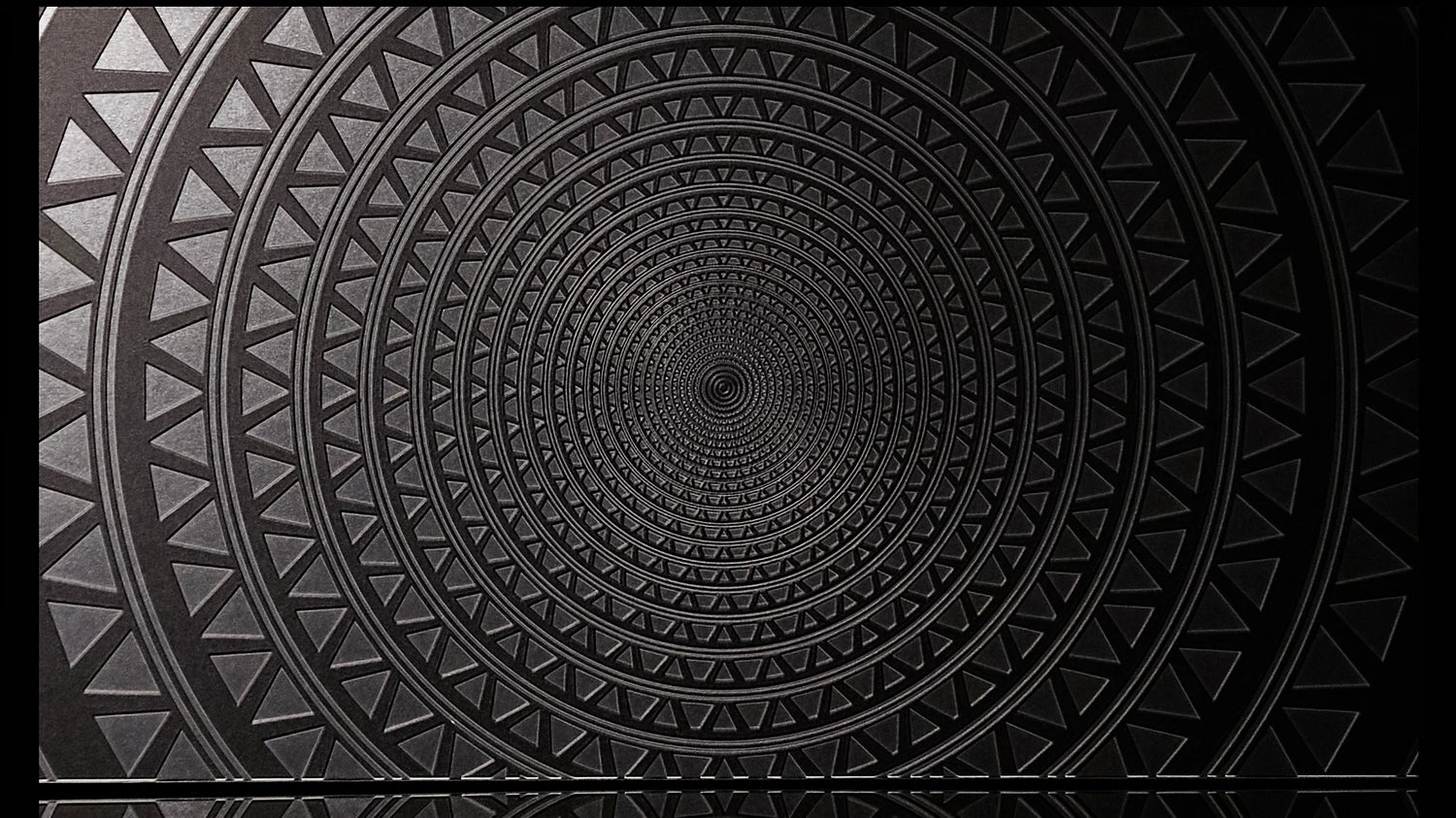 Mesmerize Wallpaper | Style: 11/01 SILVER