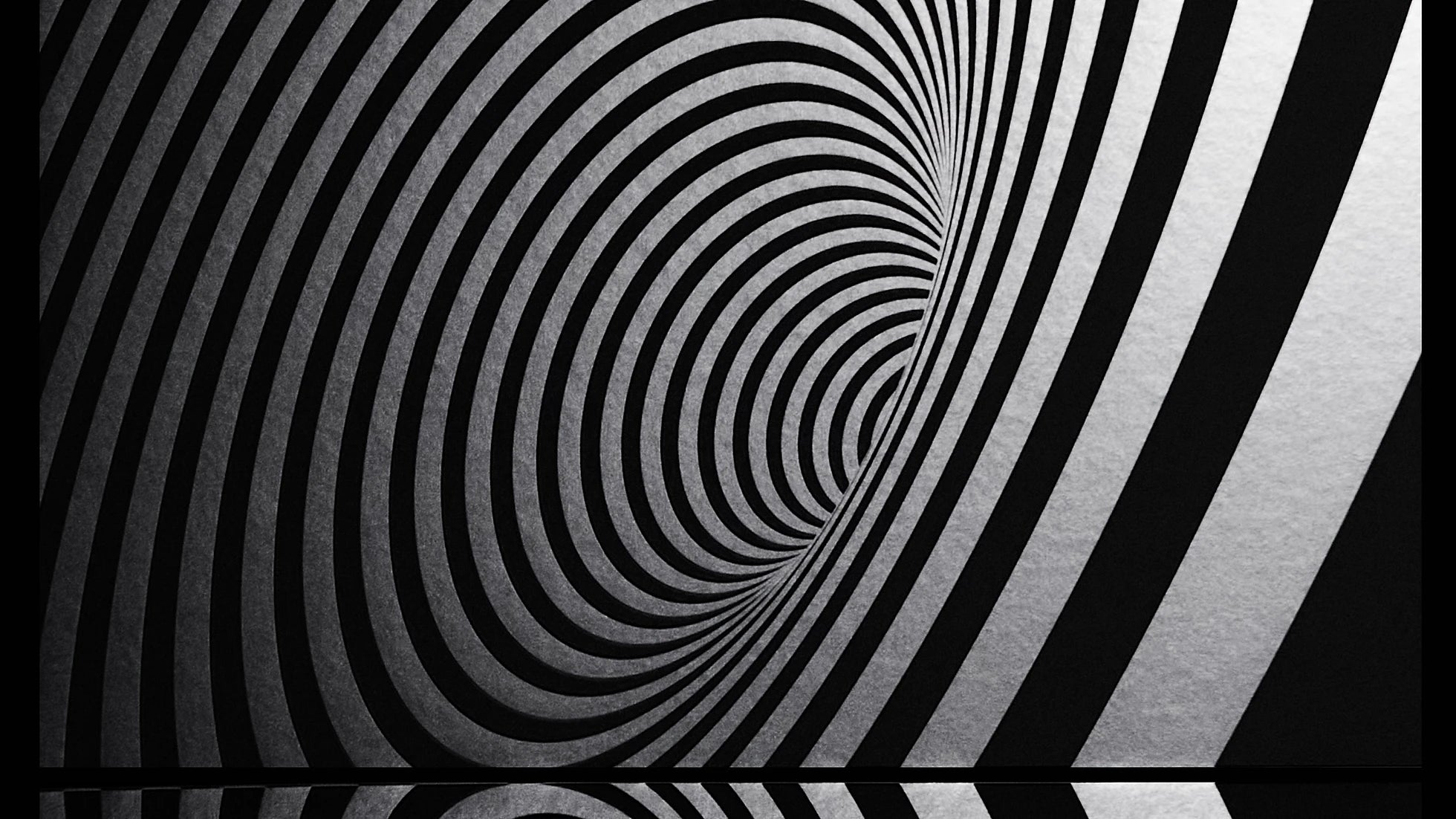 Mesmerize Wallpaper | Style: 29/01 SILVER