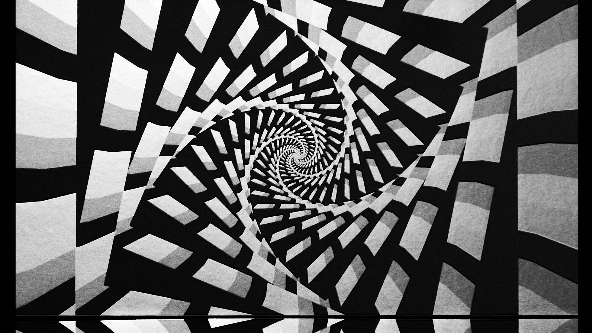 Mesmerize Wallpaper | Style: 21/01 SILVER