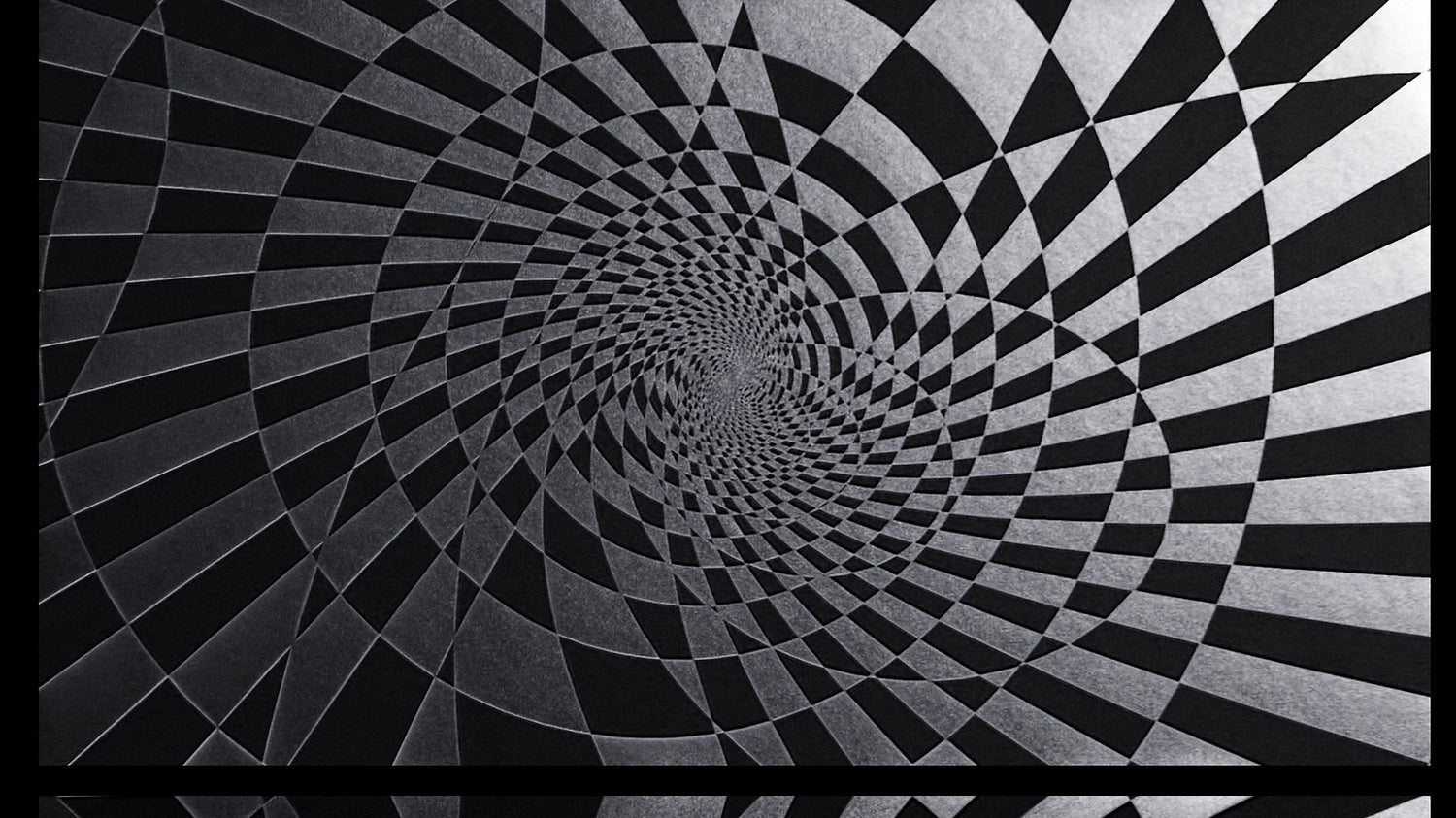 Mesmerize Wallpaper | Style: 117/01 SILVER