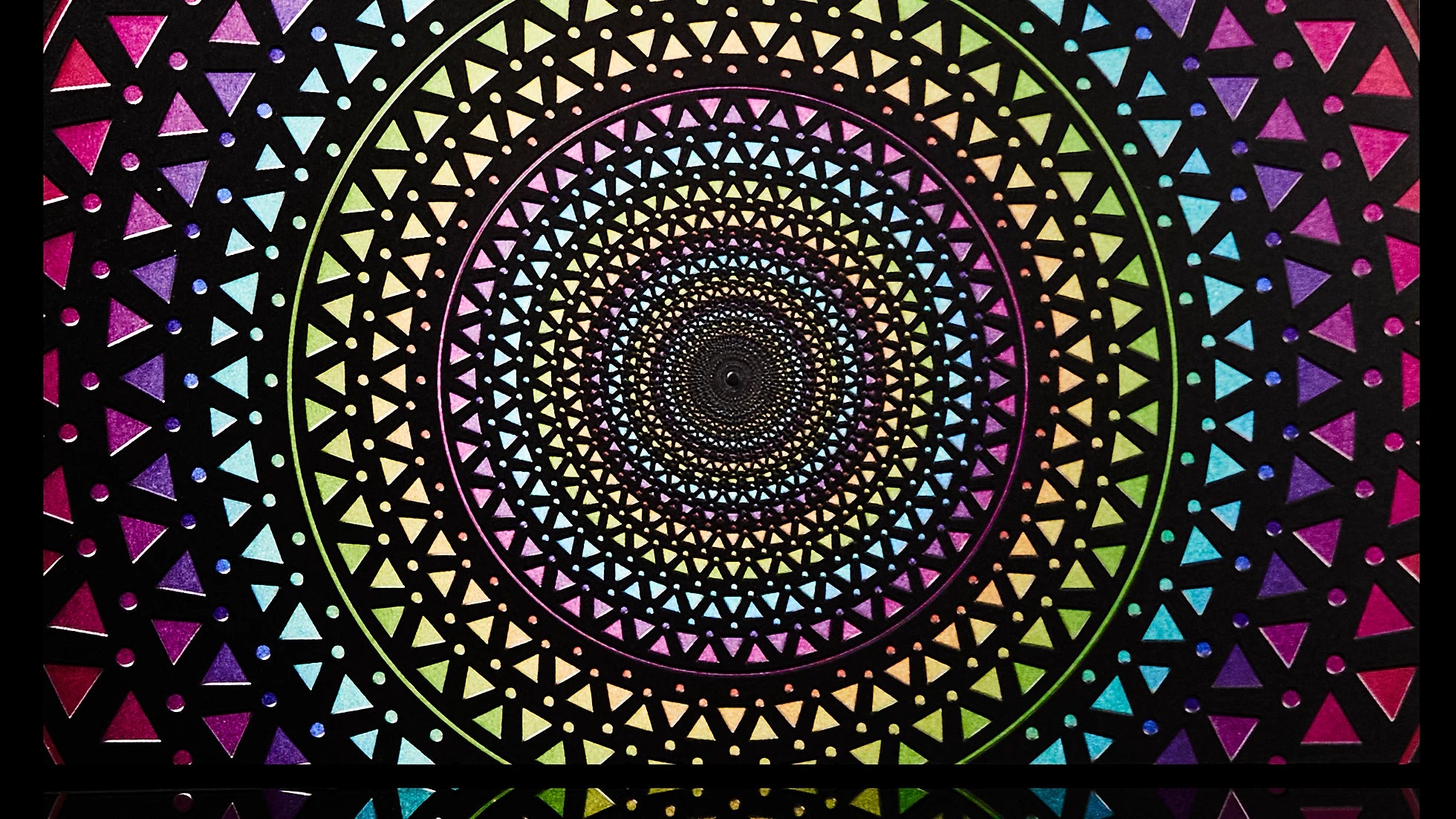 Mesmerize Wallpaper | Style: 10/01