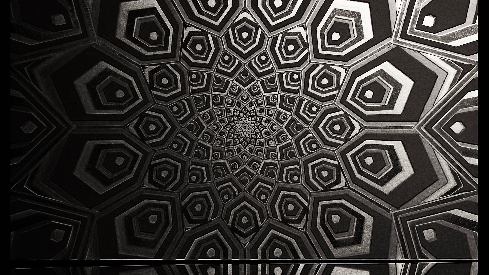 Mesmerize Wallpaper | Style: 15/01 SILVER