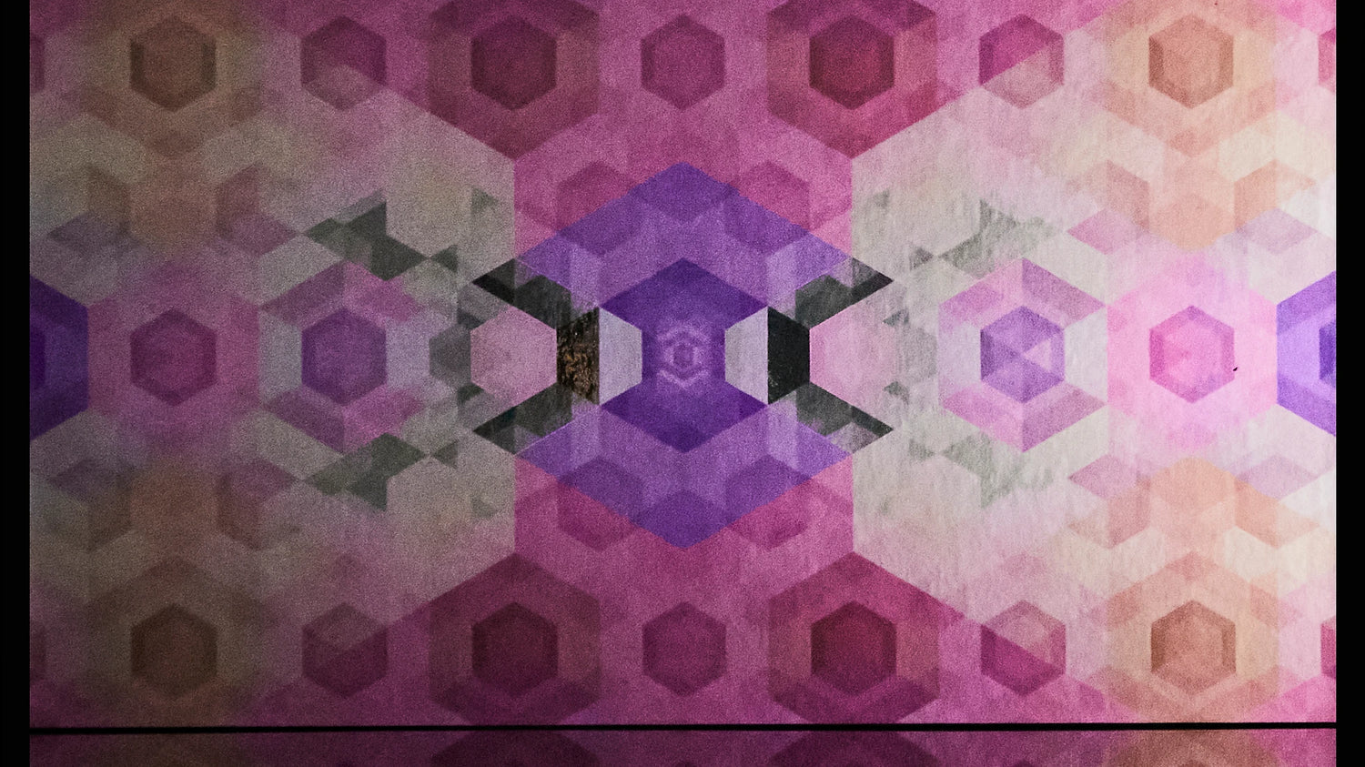 Mesmerize Wallpaper | Style: 05/01