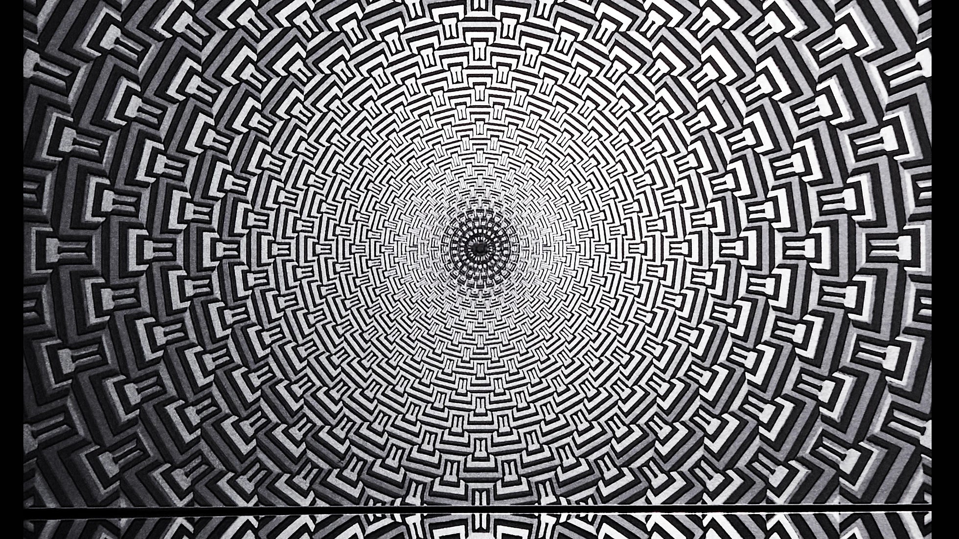 Mesmerize Wallpaper | Style: 24/02 GOLD