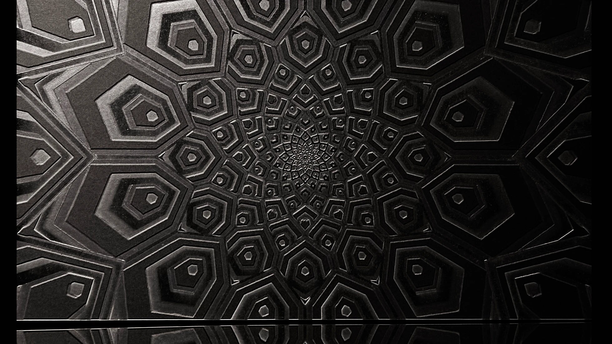 Mesmerize Wallpaper | Style: 15/01 SILVER