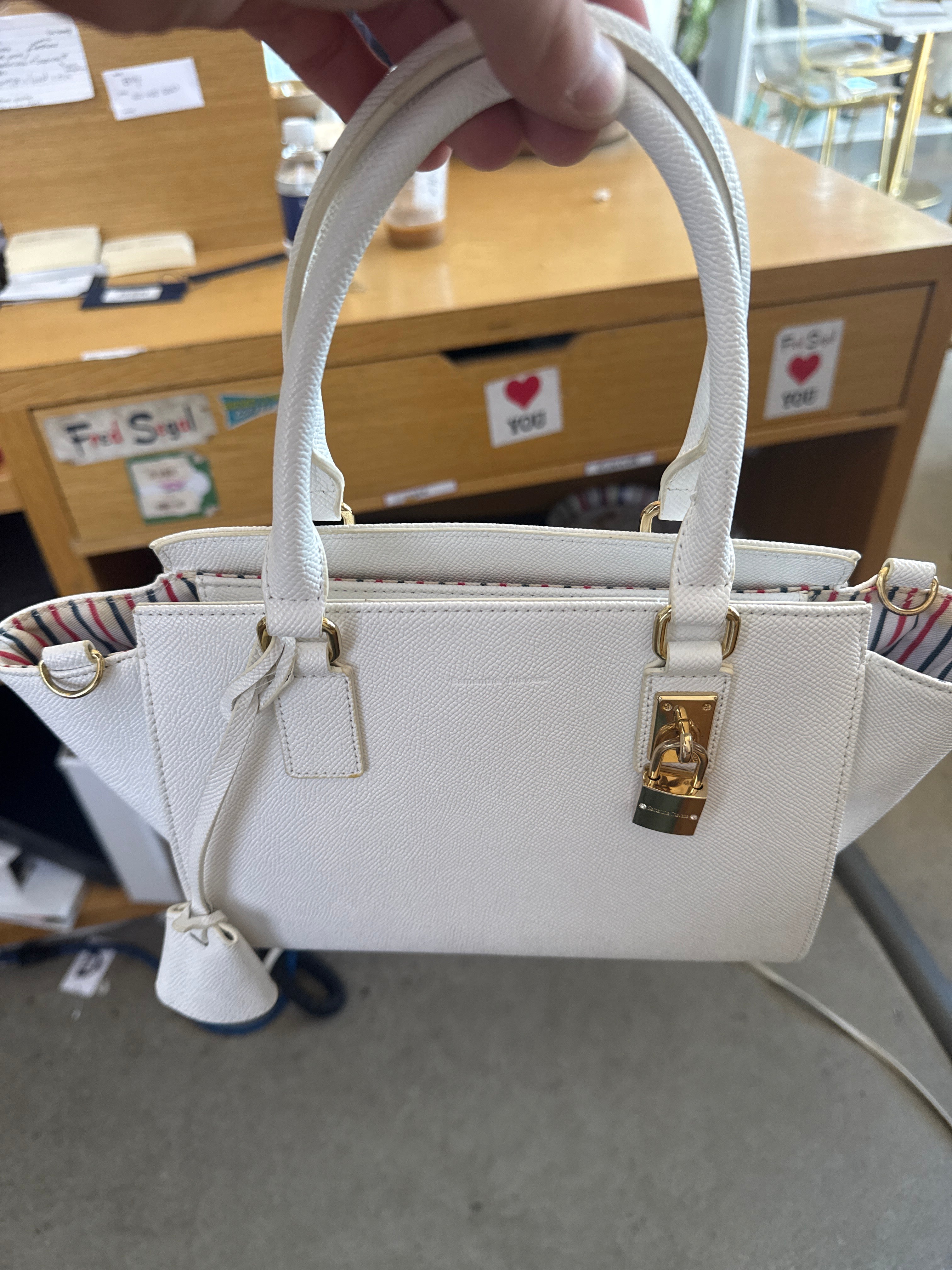 Samantha Thavasa X Fred Segal Handbag w/Shoulder Strap