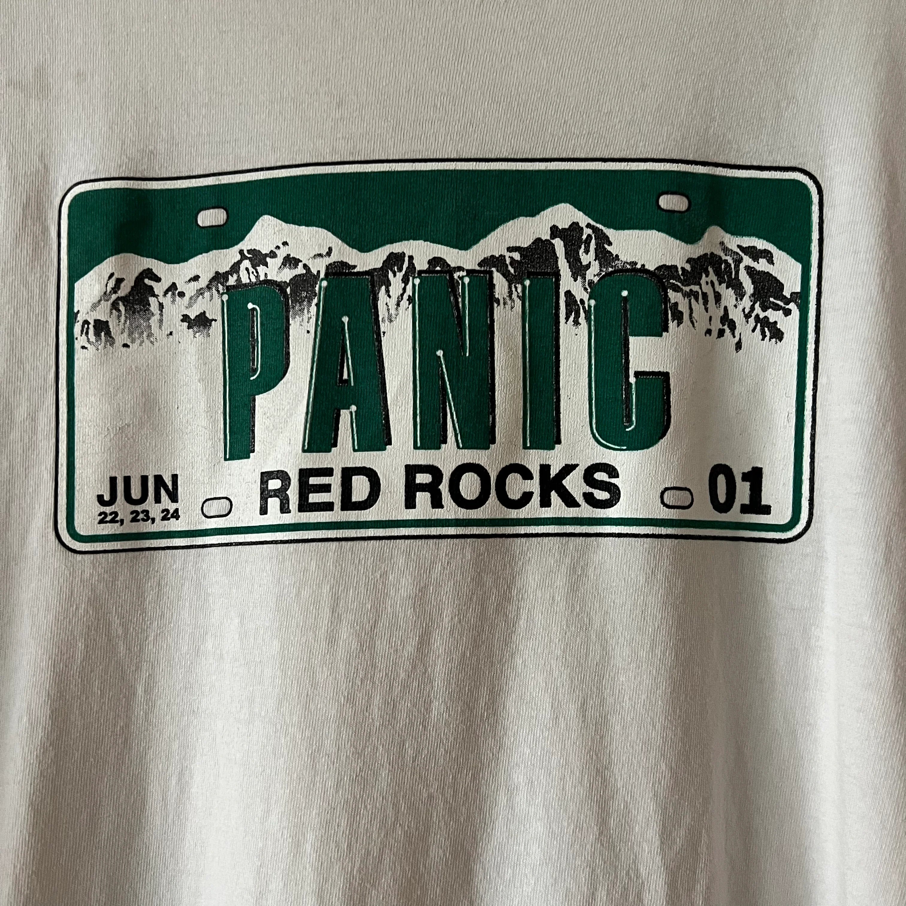 2001 Widespread Panic at Red Rocks in Boulder, CO Vintage Concert Tee Shirt