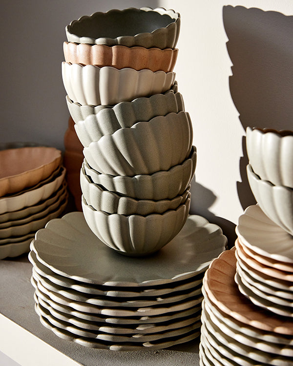 Lafayette Fog Round Serving Bowl