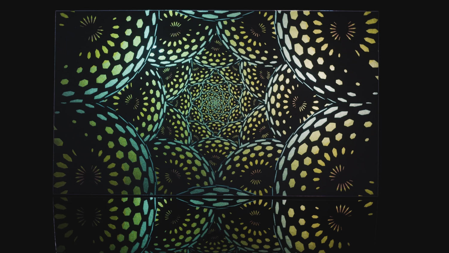 Mesmerize Wallpaper | Style: 36/02