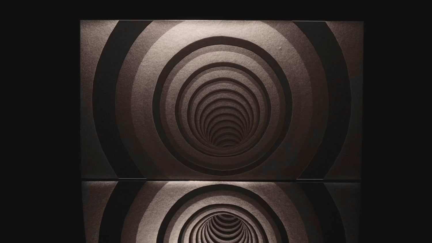 Mesmerize Wallpaper | Style: 22/01 GOLD