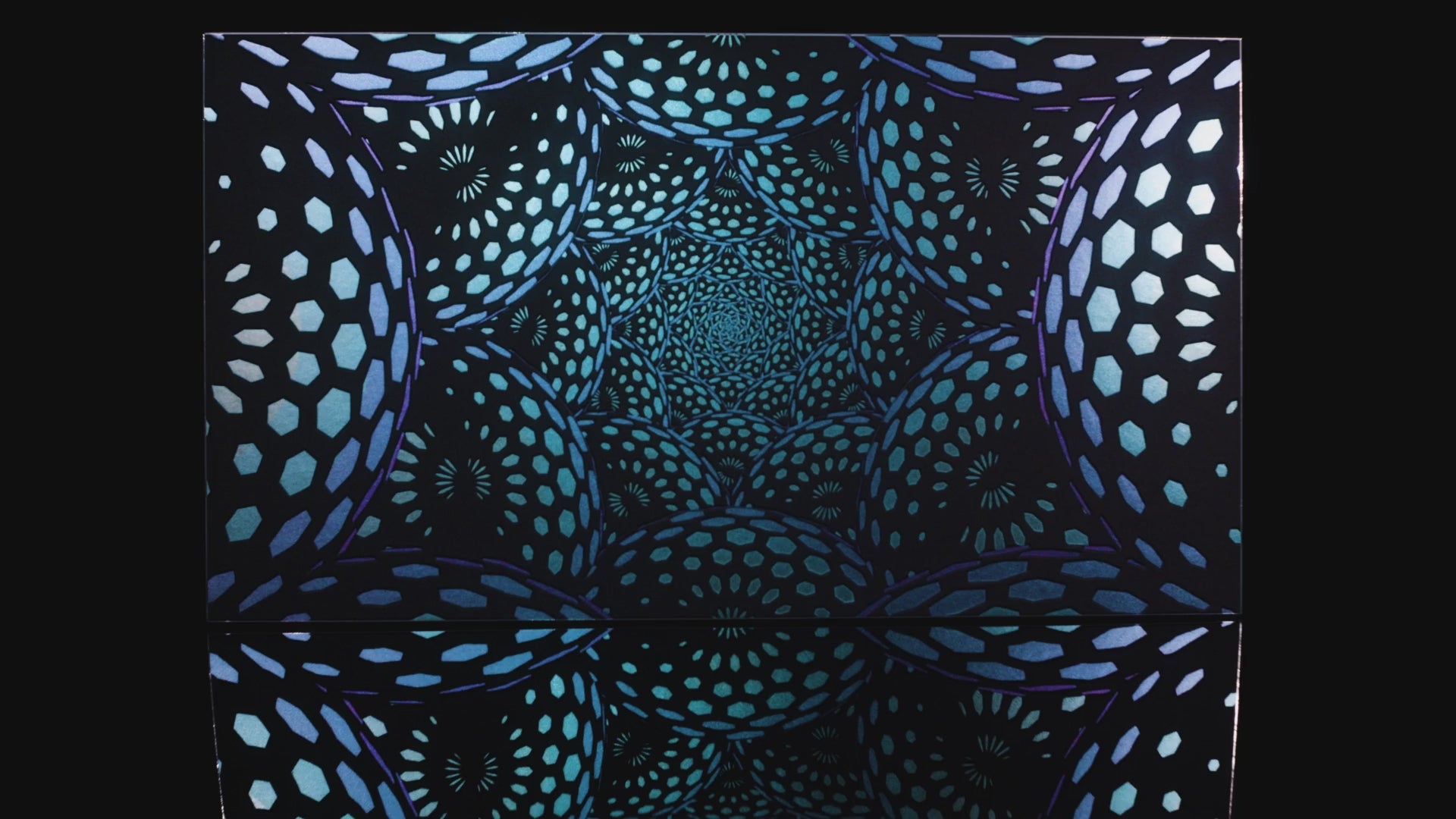 Mesmerize Wallpaper | Style: 36/01