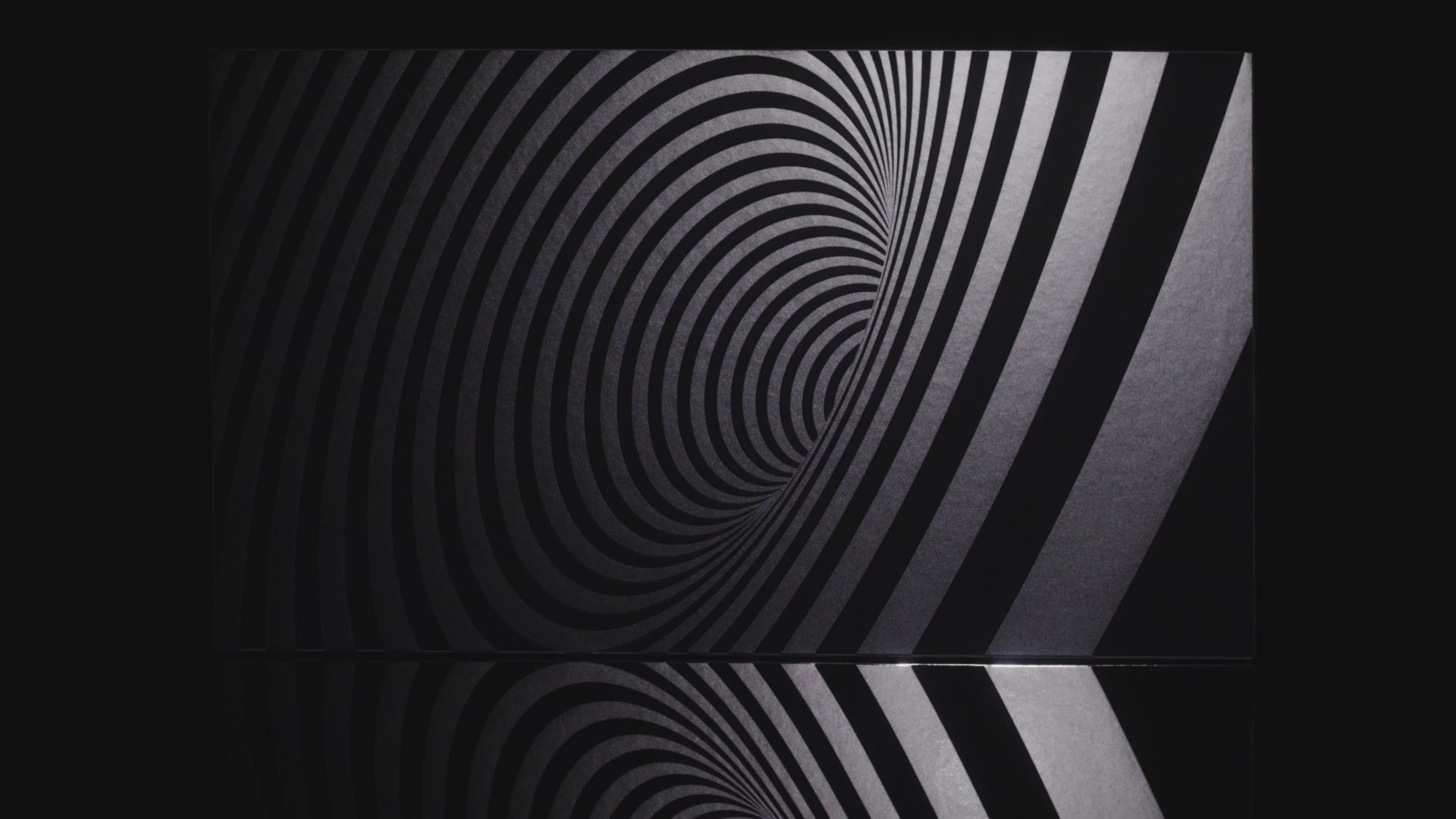 Mesmerize Wallpaper | Style: 29/01 SILVER