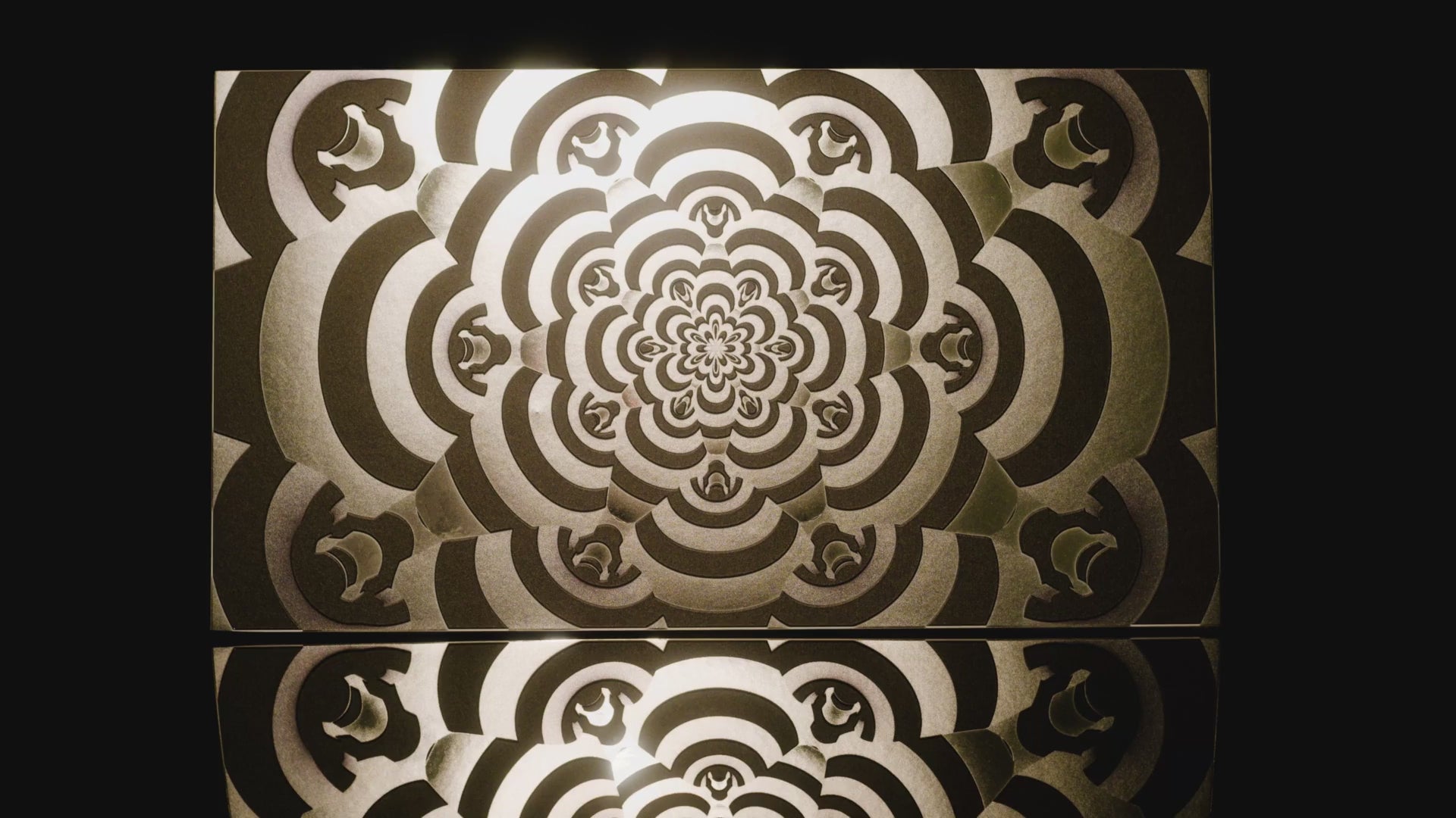 Mesmerize Wallpaper | Style: 09/01 GOLD