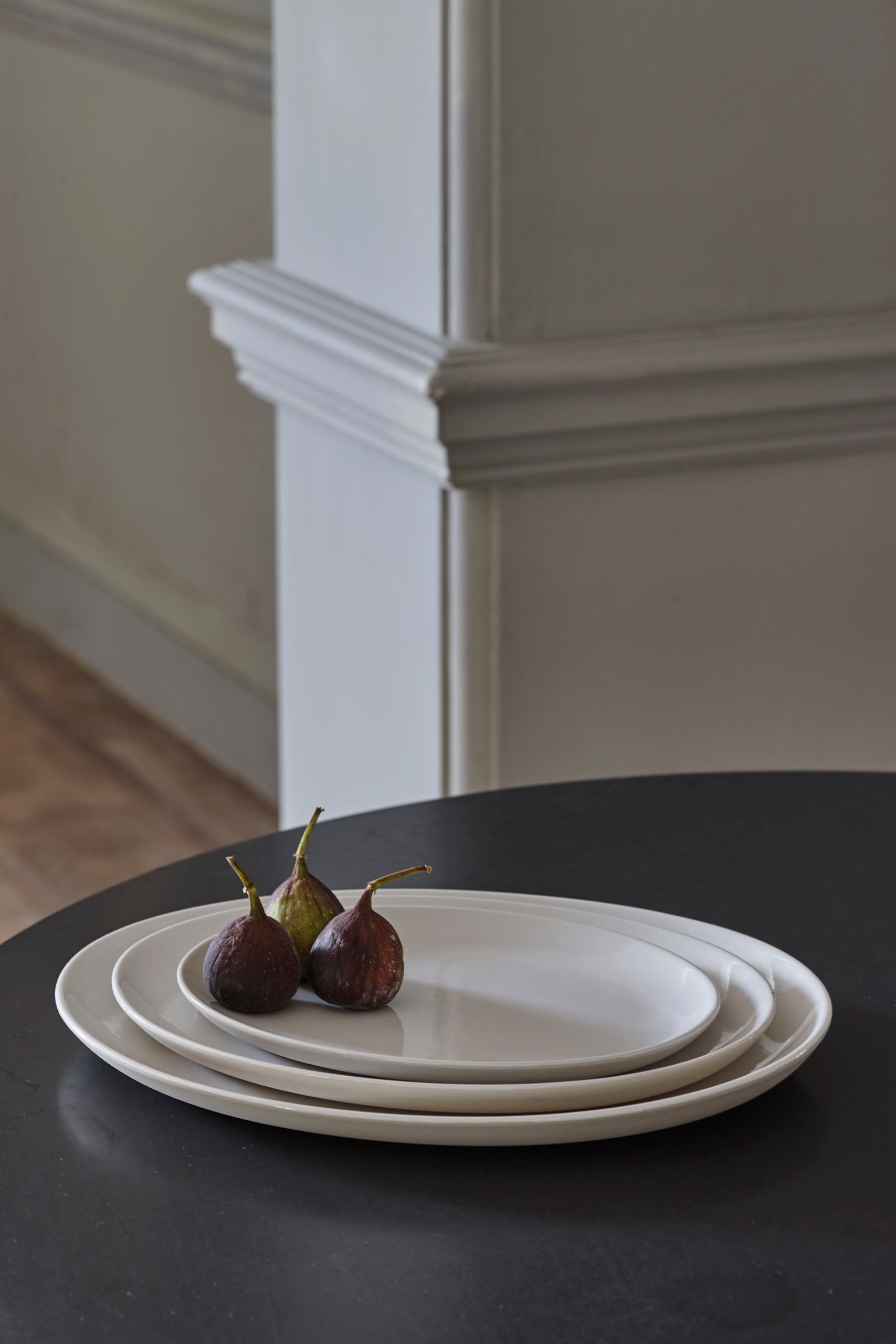 Shell Bisque Extra Large Oval Plate- Blue - Set of 2