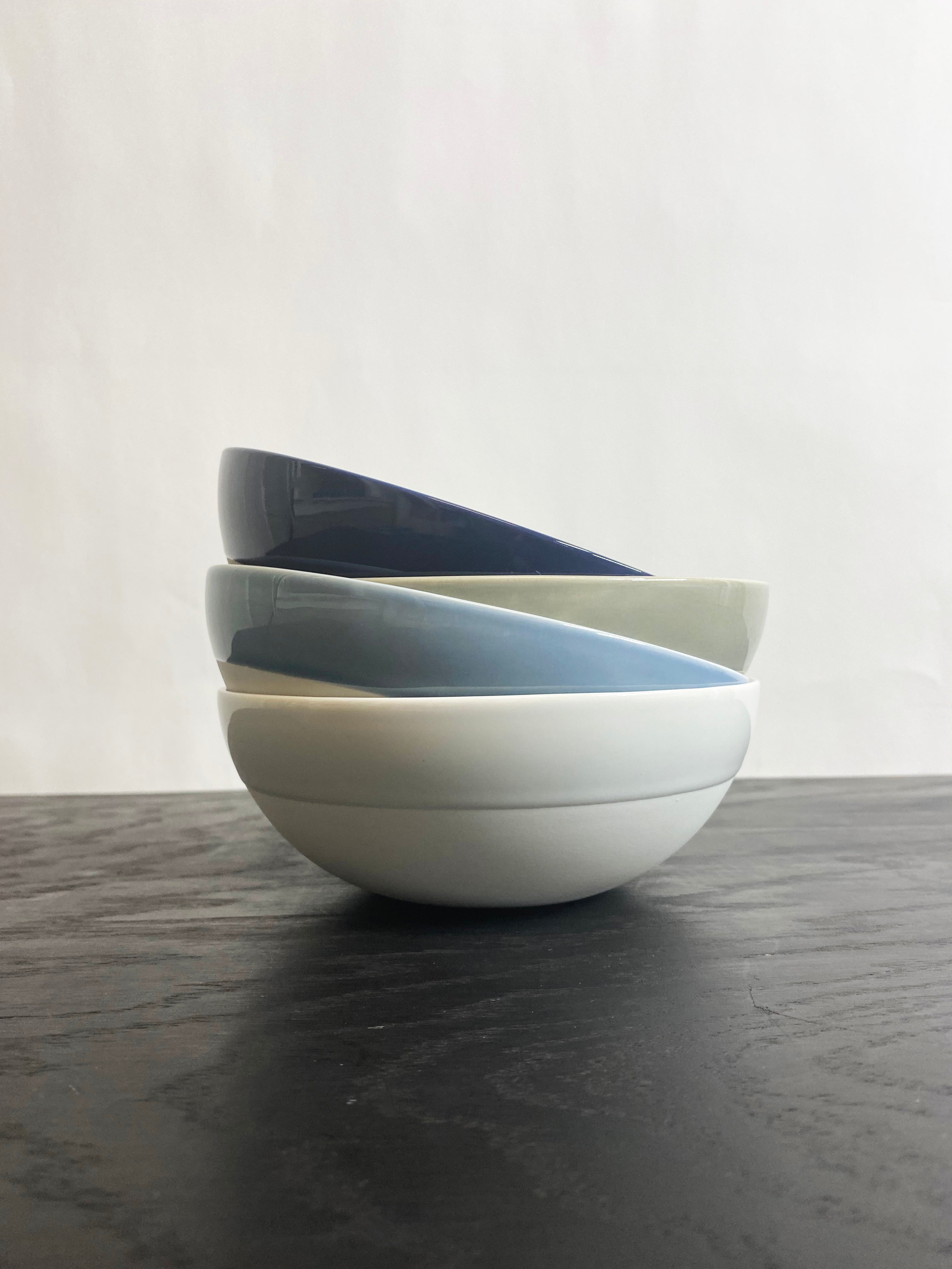 Shell Bisque Cereal Bowl Indigo - Set of 4