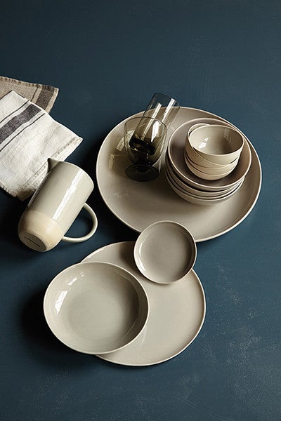 Shell Bisque 3-piece place setting - White