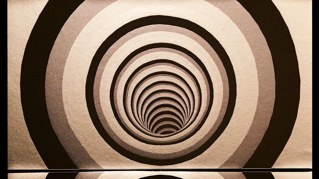 Mesmerize Wallpaper | Style: 22/01 GOLD