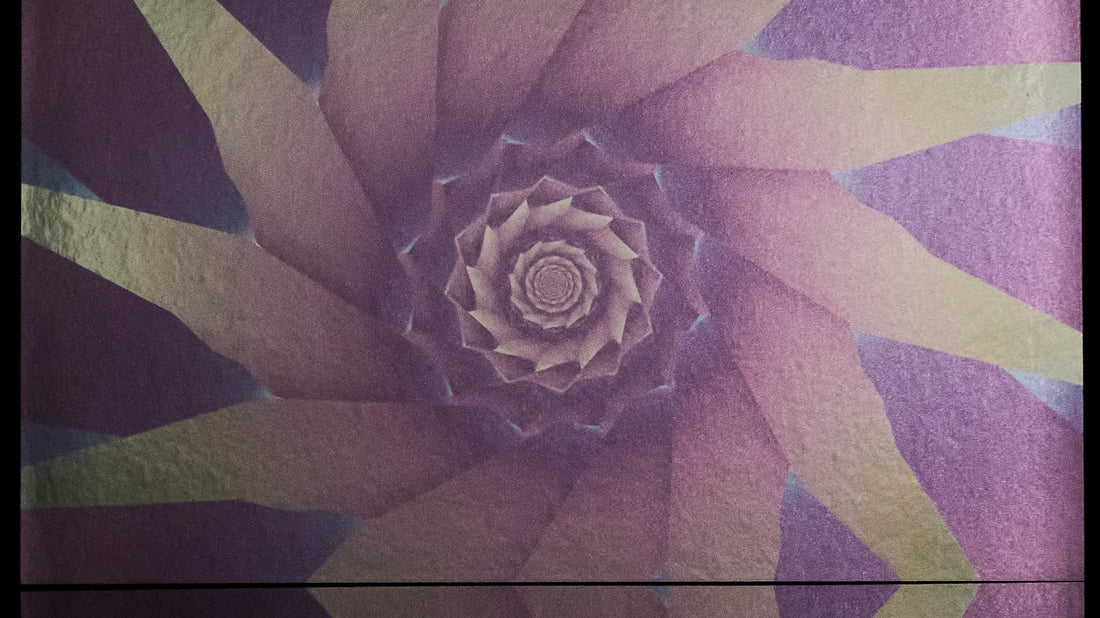 Mesmerize Wallpaper | Style: 80/05