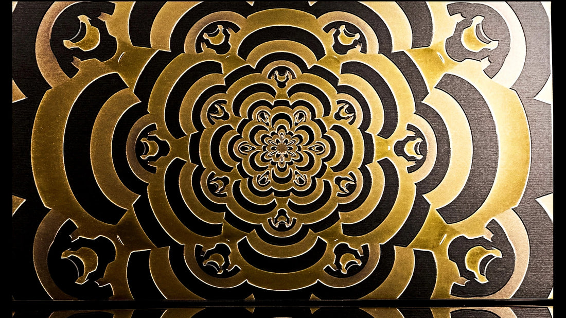 Mesmerize Wallpaper | Style: 09/01 GOLD