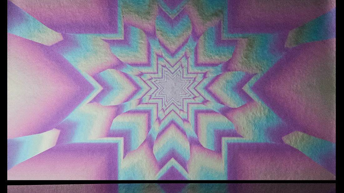 Mesmerize Wallpaper | Style: 80/01