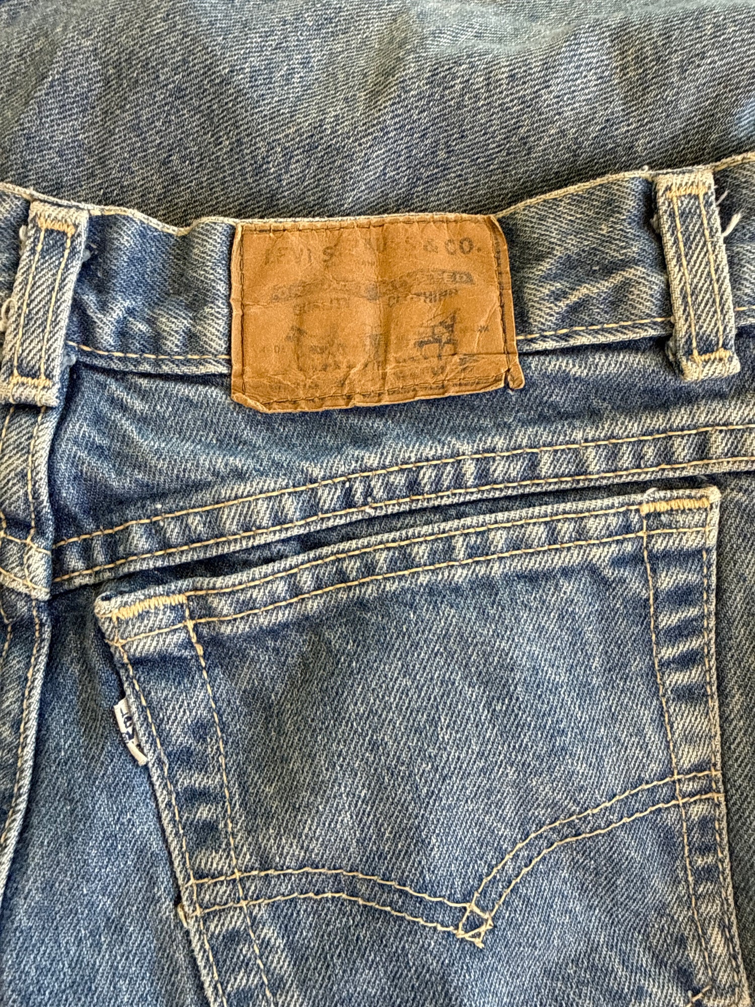 1990’s White Tab Levi’s 27x30